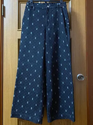 잉게보그 자카드 데님 팬츠 블랙