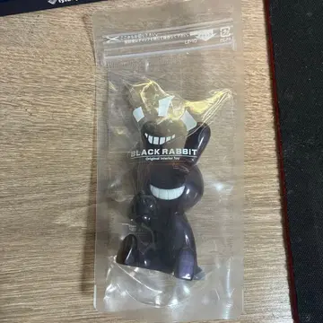 블랙 토끼 왕관 안드로메다