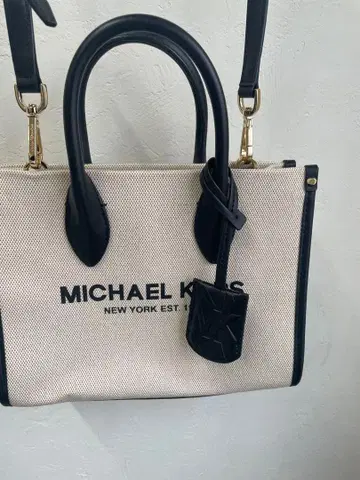 마이클코어스 숄더