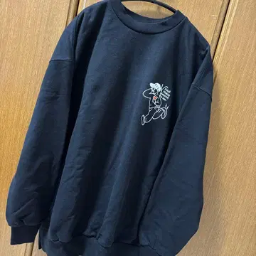 블랙 크루넥 트레이닝복