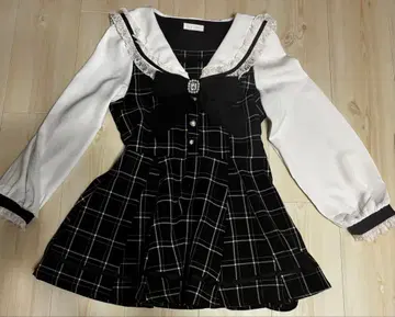 LIZLISA 세일러 카라 셋업 블랙 체크 리즈리사