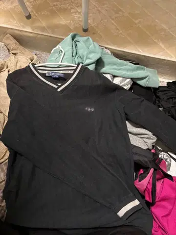 Champion 블랙 V넥 셔츠 L 사이즈 90's