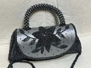 비즈 자수 핸드백 블랙