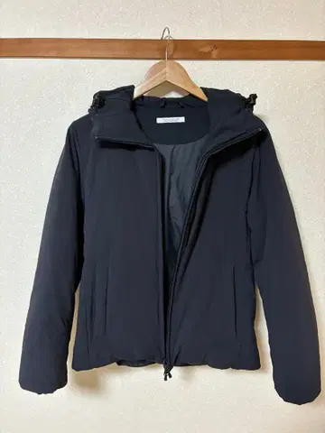 JOURNAL STANDARD 블랙 후드 부착 다운 자켓