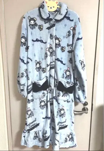 새상품 센티멘탈 서커스 가운 파자마 룸웨어 반테