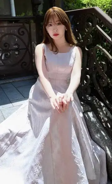 herlipto Classic Floral Jacquard Dress