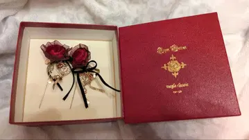 로젠 메이든 이어 오브제 귀걸이