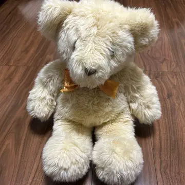 크림색 곰 봉제 인형