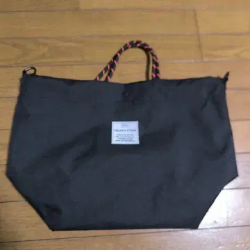 kiu FREAK'S STORE 블랙 토트백