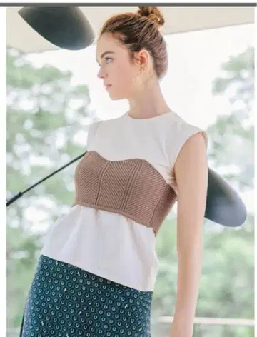 eimy istoire 니트 뷔스티에 세트 슬리브리스 T셔츠