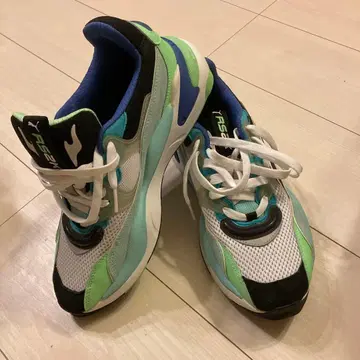 미사용 새상품 PUMA 스니커즈 26.5cm