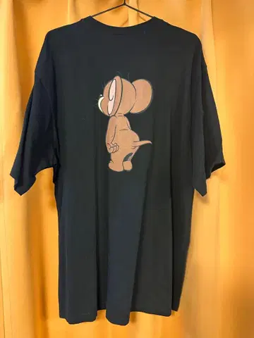 톰과 제리 빅 실루엣 블랙 T셔츠