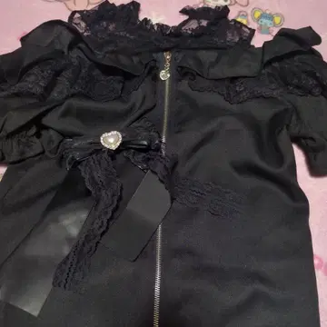 블랙 새틴 셔츠 레이스 포함