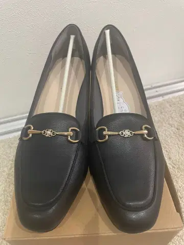 [ 미사용 새상품 ] 박스 포함 젤리빈스 펌프스 25.5cm