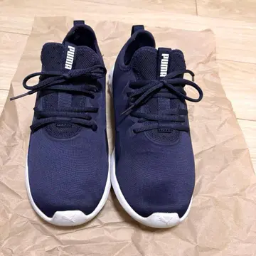 PUMA 네이비 스니커즈 26cm