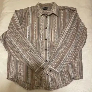 2차 모임용! 파티용! KARAKU 자수 셔츠 L 사이즈