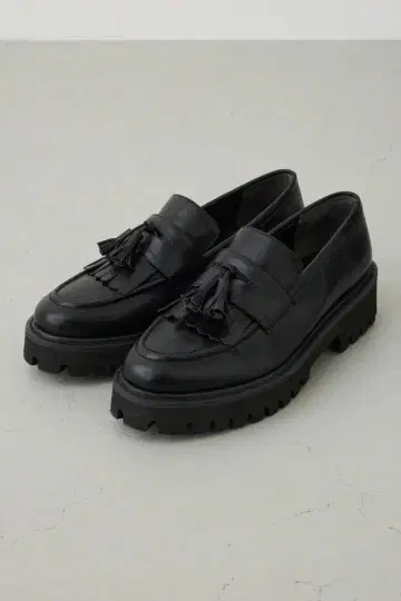 AZUL BY MOUSSY 태슬 로퍼