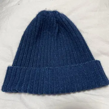 [ 새상품급 ] STRASBURGO 네이비 리브 니트 모자