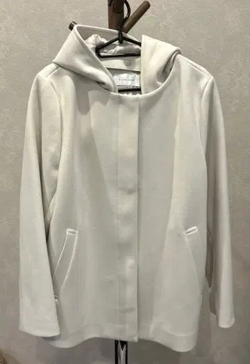 글로벌 워크 미사용 2WAY 숏코트 L 사이즈