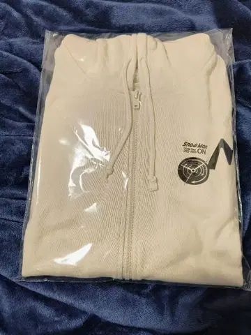 [미개봉] XL 후드티 음고치신 ON 미개봉 SnowMan