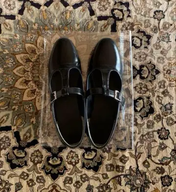 [ T 스트랩 플랫슈즈 ] 블랙