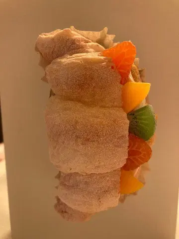 후르츠 크림 크루아상형 스퀴즈