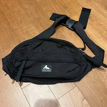 컨디션 최상 GREGORY 블랙 힙색 메쉬