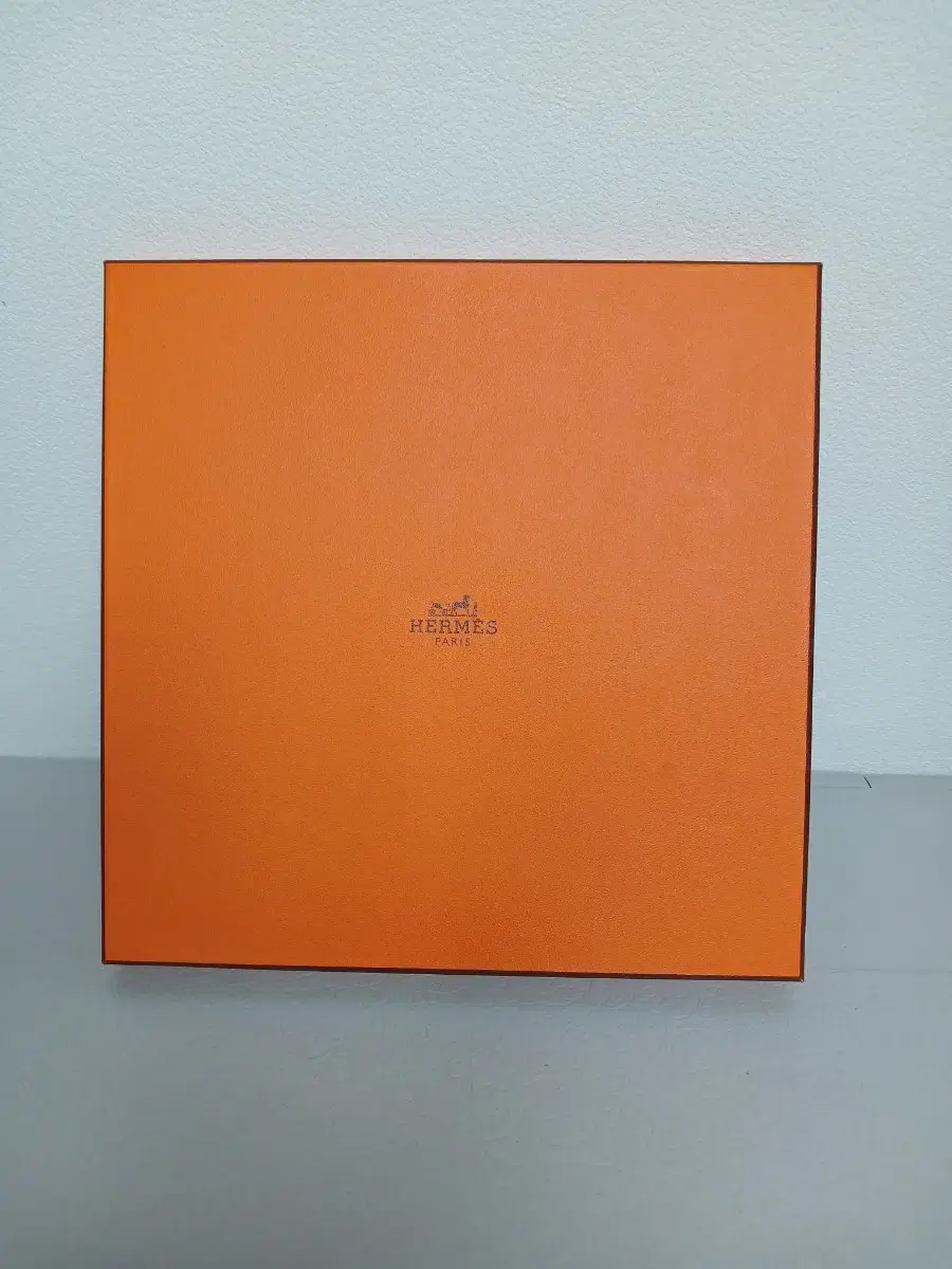 Hermes orange scarf box