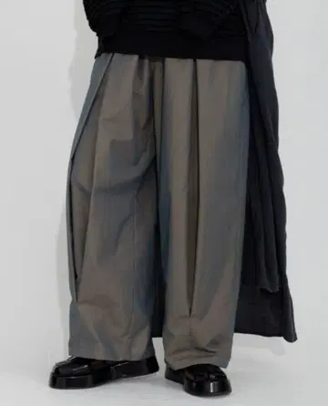 겨울 대세일 niko and - 니코앤드 타마무시 트윌 플리츠 팬츠