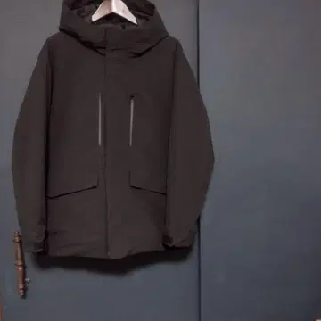 UNIQLO 하이브리드 다운 후드티 2024년 모델 L 사이즈 블랙