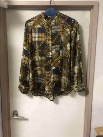 로이스크레용 패치워크 체크 셔츠