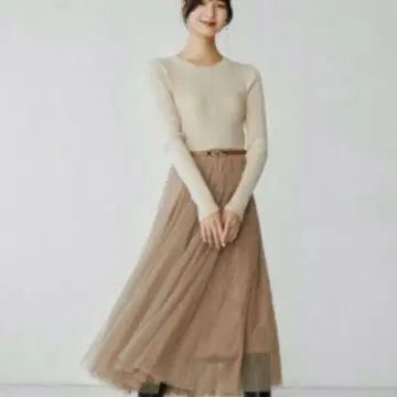 [택 포함 새상품] 튤 도킹 리브 니트 원피스