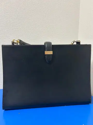 마리끌레르 블랙 가죽 숄더백 A4 수납 가능