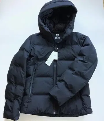 새상품 유니클로 다운 자켓 M 블랙