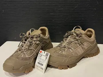 택 포함 새상품 ZARA 24cm 청키 밑창 스니커즈 베이지 카키