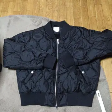 블랙 퀼팅 자켓