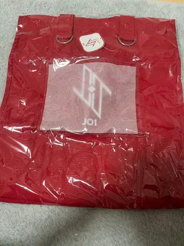 JO1 토트백