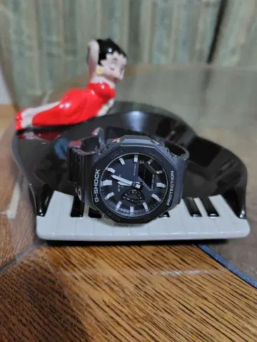 G-SHOCK 블랙 아날로그 쿼츠 손목시계