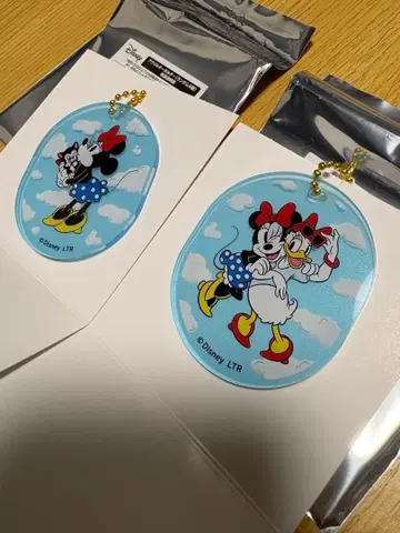 하네다 공항 한정판 미니 데이지 아크릴 키링 카페