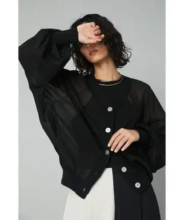 새상품급 HeRIN.CYE 스카시 니트 가디건 해린 도트 사이 23SS