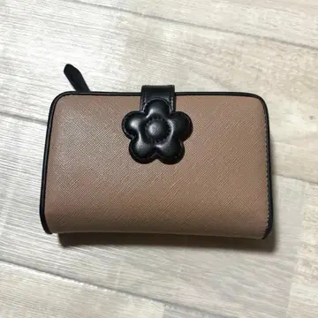 마리콴트 접이식 지갑