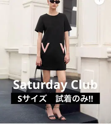 포켓 디테일 반팔 시프트 원피스 Saturday Club