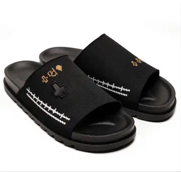 요네즈켄시 샌들