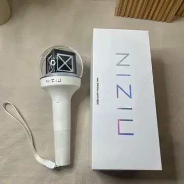 NIZIU 응원봉 충전 스탠드 포함