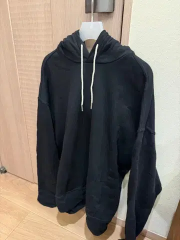질샌더+ 블랙 후디 사이즈 M