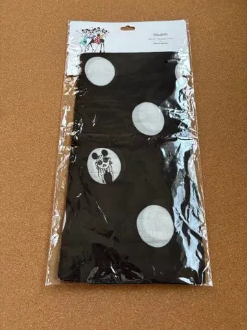 홍콩 디즈니랜드 미우라 다이치 DAICHI MIURA 도트 패턴 스카프