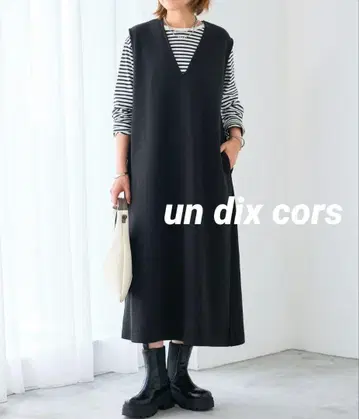 [택 포함 새상품] 앤디콜 종이상자 플레어 점프 스커트 블랙