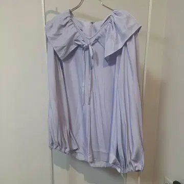 미사용 새상품! 택 포함 루니 라벤더 퍼플 블라우스 LOUNIE 상의
