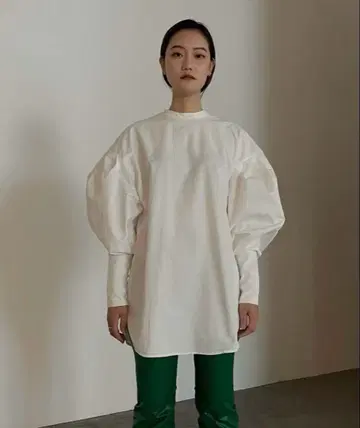 [ nao x ZOZO ] 촉촉한 원단의 벌룬 슬리브 롱 커프스 블라우스