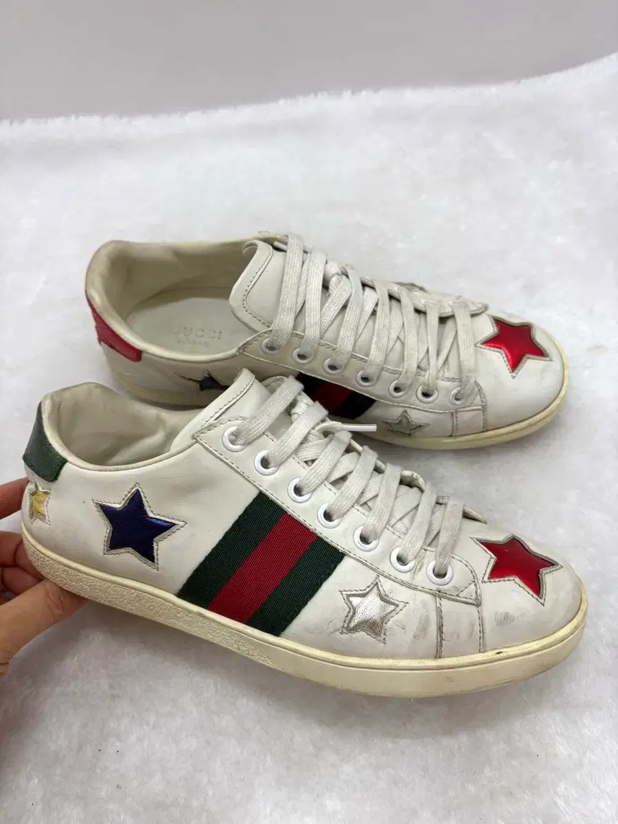 Gucci sneakers white three-stripe star patch size 38/245 (authentic)
